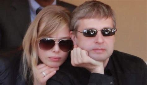 Russian Billionaires Ex Wife To Get 4 5billion As Record Breaking
