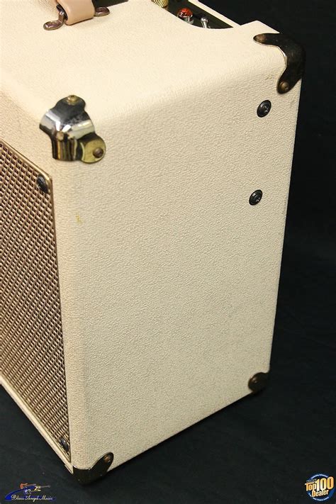 crate palomino   class  tube combo amp  reverb