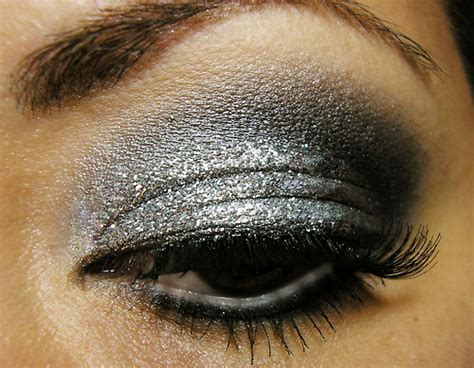 Eye Eyeshadow Glitter Makeup Silver Smokey Image 49385 On