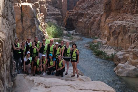 wadi mujib siq trail ultimate hiking guide  traveling traveler
