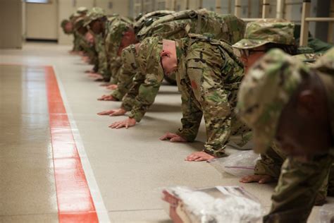 army mulls redesigning basic combat training general  militarycom
