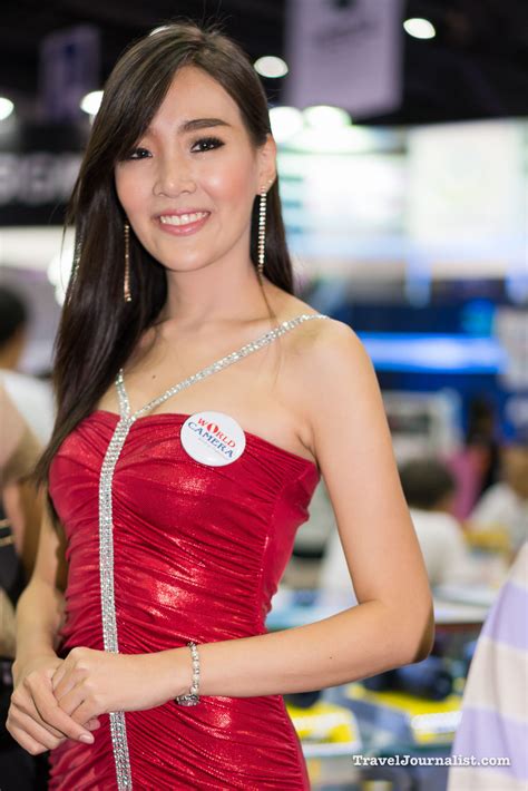 Beautiful Thai Models At Bangkok Photo Fair 2015 Page 4
