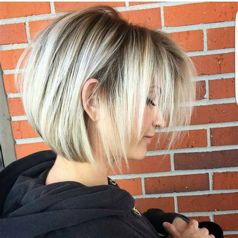 Great Bob By Rochellegoldenhairstylist In 2020 Bob Haircut For Fine