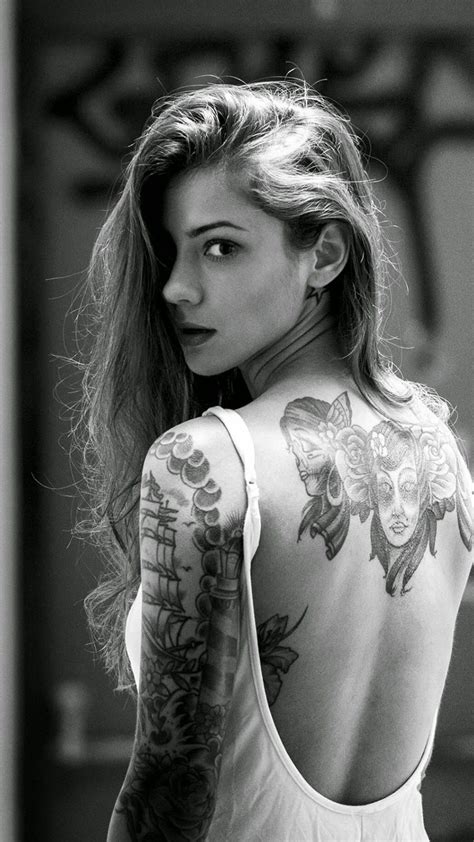 beautiful girl tattooed back iphone 7 wallpaper girl tattoos tattoo girl wallpaper tattoos