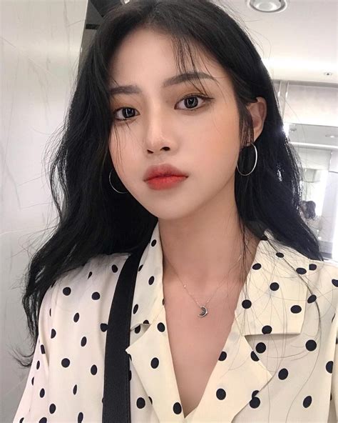 Pin By Lavindaleee On U͓̽llzzang Korean Beauty Girls Cute Korean