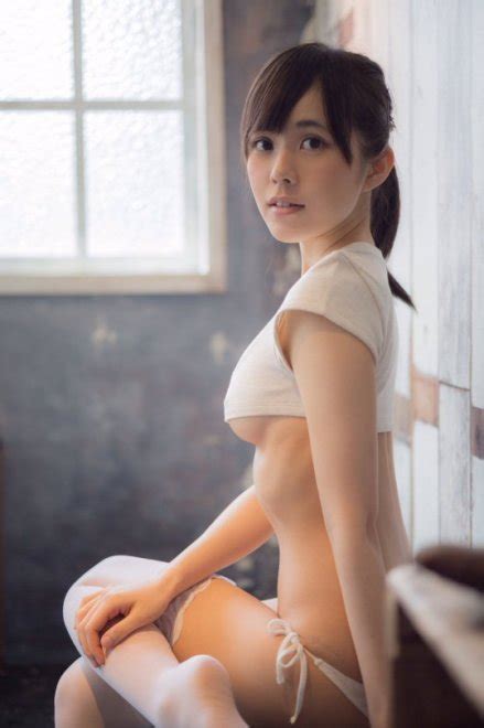 Gravure Idol Japanese Idol Beauty Leg Sitting Porn Pic Eporner