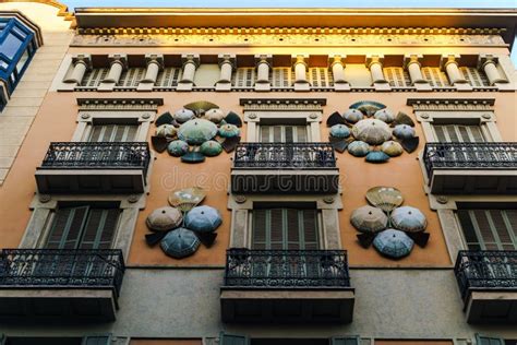 barcelona spanje januari   monument van columbus redactionele fotografie afbeelding
