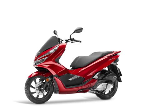 honda pcx  launched  malaysia priced  rm