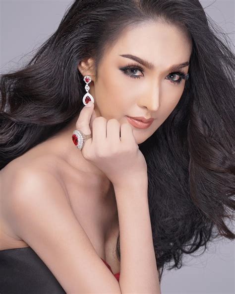 Min Kamonluck – Most Beautiful Thailand Transgender Model Tg Beauty