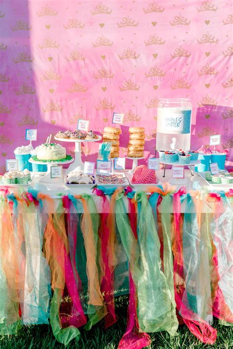 perfect princess party ideas  princesses  love play party plan