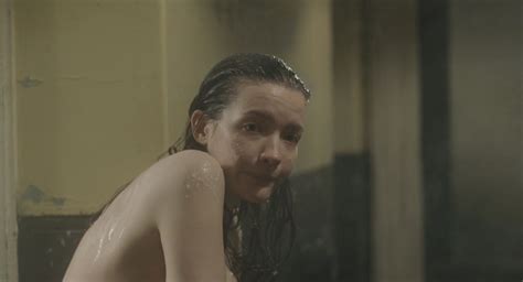 talulah riley nuda ~30 anni in st trinian s