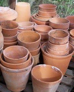 dig    clean clay pots