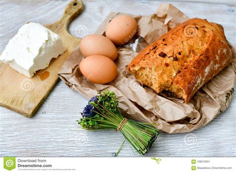 kaas melk brood en eieren stock afbeelding image  groep eten