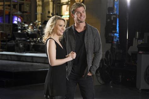 as will ferrell returns chris hemsworth terrorizes saturday night live cast thetrendler