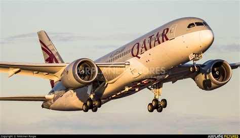 bcc qatar airways boeing   dreamliner  helsinki vantaa photo id