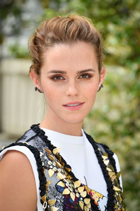 Emma Watson Gorgeous In Paris Celeblr