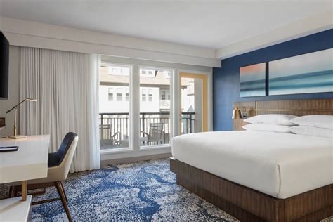 va beach hotels  balcony delta hotels virginia beach bayfront suites