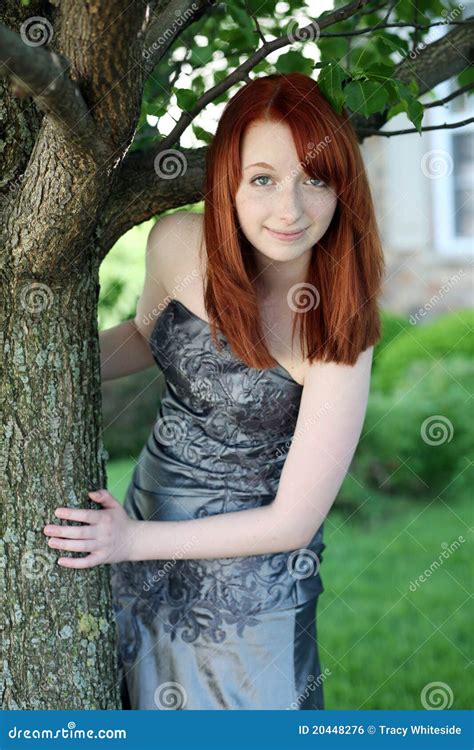 Beautiful Redhead Teen – Sex Photos