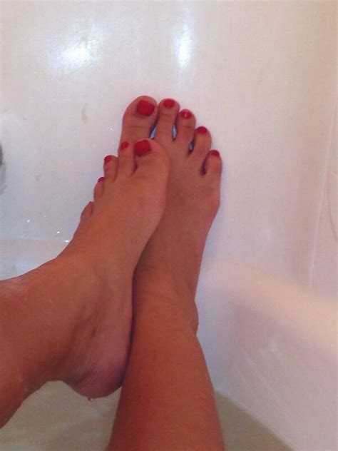 Alina Li S Feet