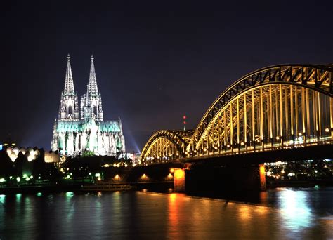 guide  cologne koeln travel  culture tips  americans