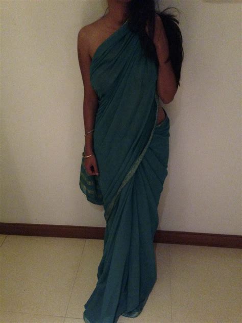 backless blouse wearing girl sarees photo gallery 5