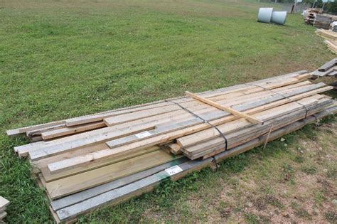 Lot Of Approximately 30 Standard 2x4 2x6 Wood Boards Scott County
