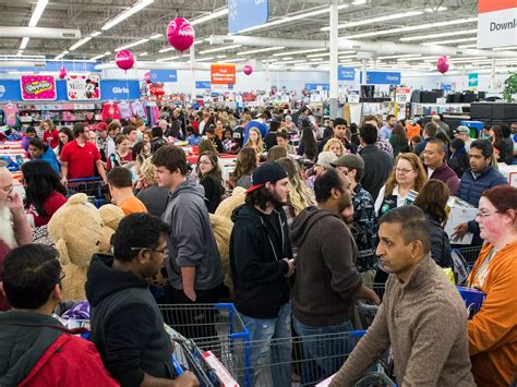 walmart  close stores  thanksgiving   black friday tradition  drew huge crowds
