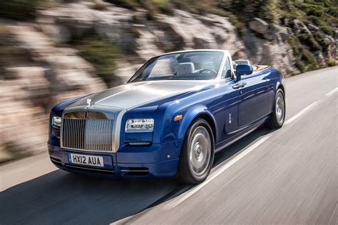 difference  rolls royce ghost phantom  wraith sinopsis