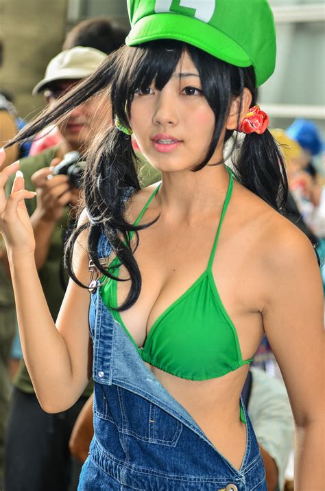 luigi cosplay foto sexi model hot indonesia id