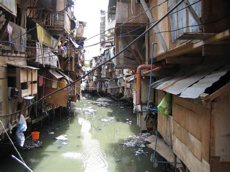slum  manila philippines rurbanhell