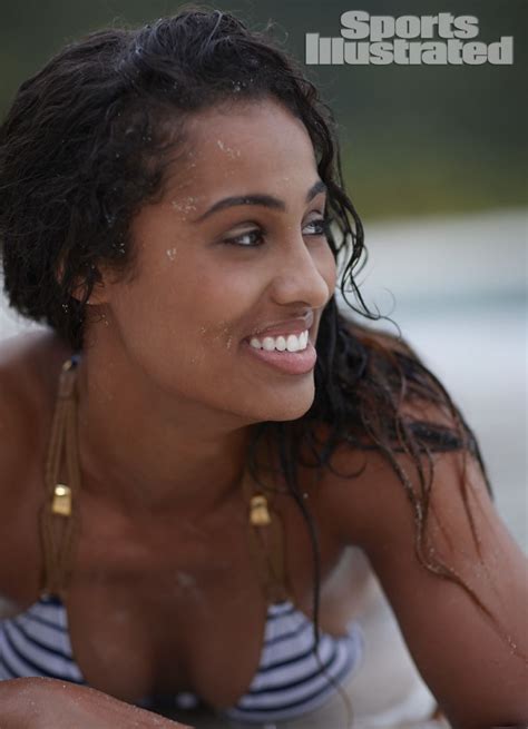Skylar Diggins In Sports Illustrated 2014 Swimsuit Issue Hawtcelebs