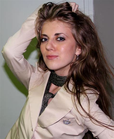 Nyc Female French Singer Olesya New York