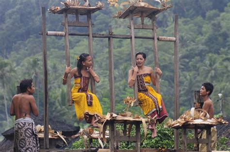 Perbedaan Budaya Di Desa Tenganan Bali Kibarer Property