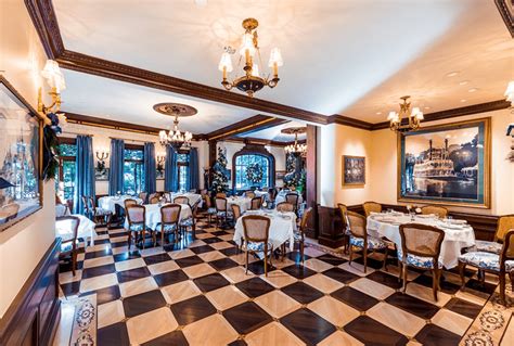 An Inside Look At The Ultra Exclusive Club 33 In
