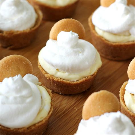 delicious mini banana cream pie recipe inspired  minions