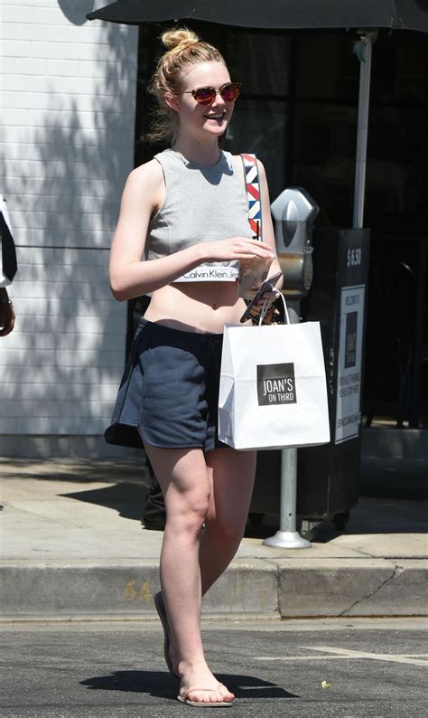 elle fanning out in los angeles 8 12 2016