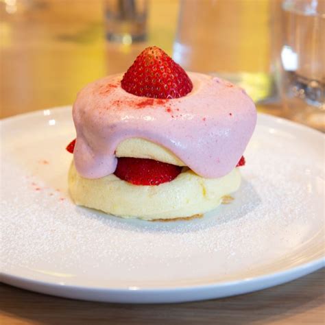 Taste Test Flippers Pancakes In Nyc