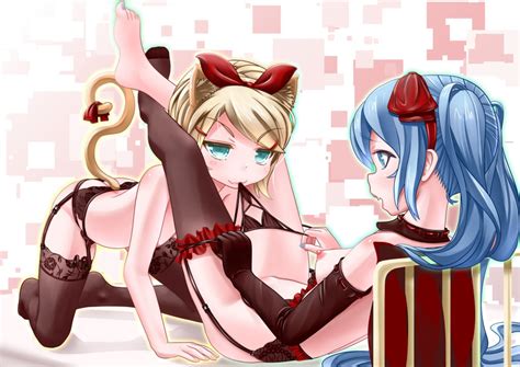 Hatsune Miku And Kagamine Rin Vocaloid Drawn By Jixing