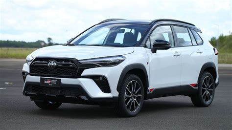 toyota launches   corolla cross gr   argentina price  details archyde