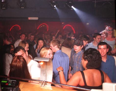 30 pictures of stoke on trent and north staffordshire nightclubs and