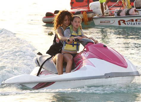 Rihanna Bikini Candids On Beach In Barbados – Hawtcelebs
