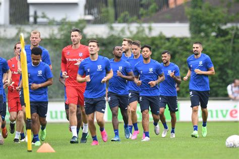 met deze  spelers gaat sc heerenveen op trainingskamp