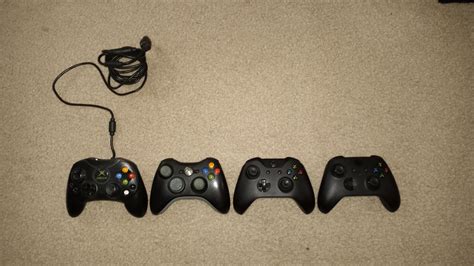 4 Generations Of Xbox Controllers I Dont Have A Duke But You Get The