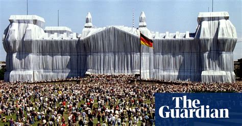 christo a life in pictures art and design the guardian