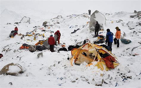 photograph   april   rescuers   survivors   avalanche