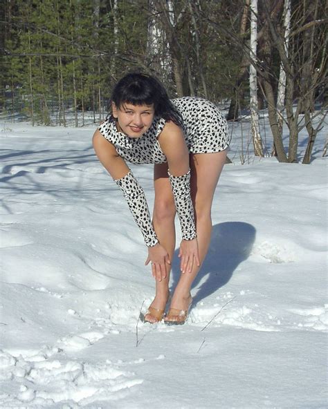 flashing in the snow uk public nudity