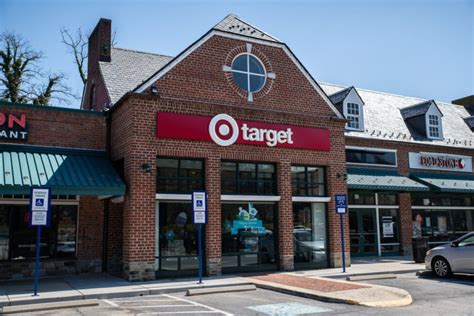 mini target stores  northwest dc set  open  coming days wtop