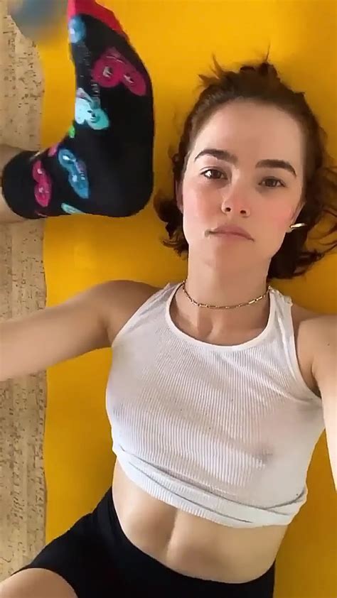 Zoey Deutch Nude And Sexy Pics And Topless Sex Scenes