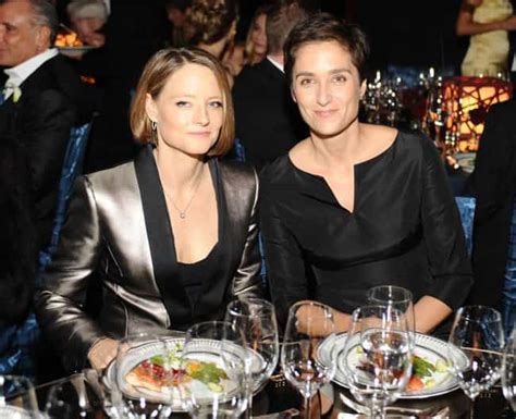 Famous Lesbian Couples List Of Celebrity Lesbian Power Couples With