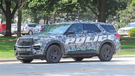 2020 Ford Explorer Police Interceptor Caught Completely
